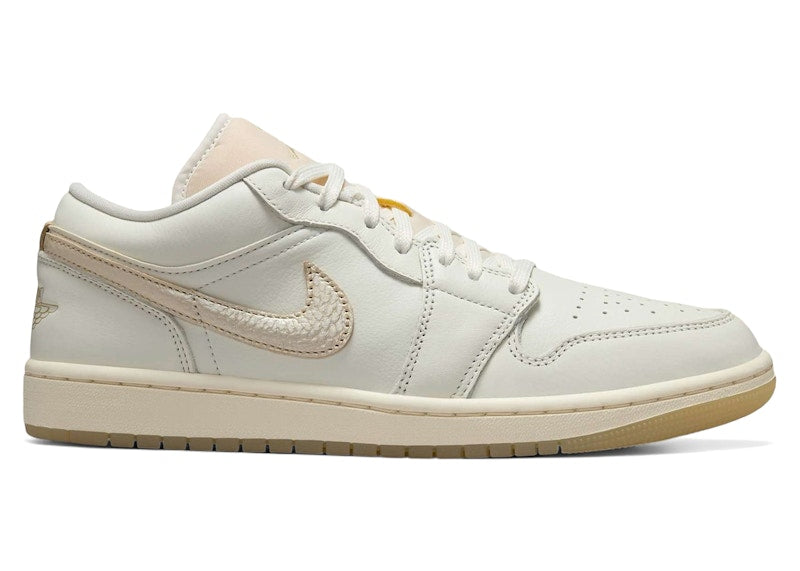 Jordan 1 Low SE Metallic Team Gold (Women's)