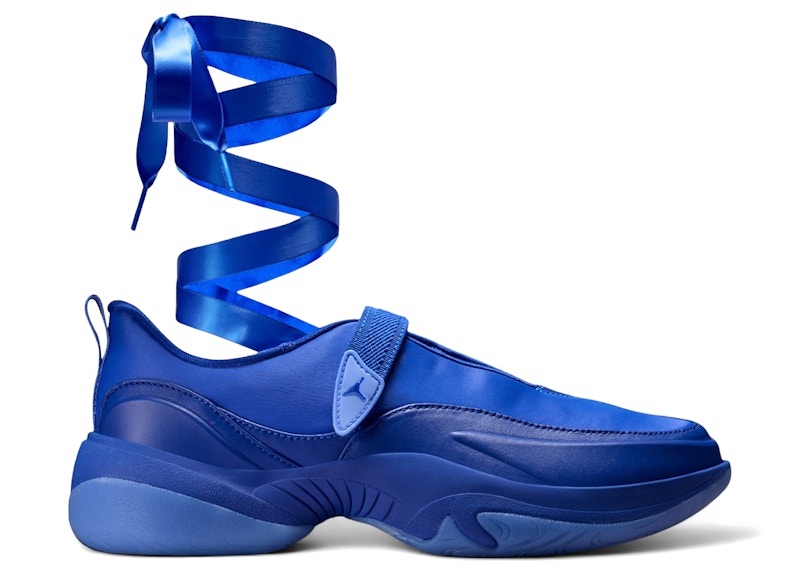 Jordan Pointe Hyper Royal (Women's)
