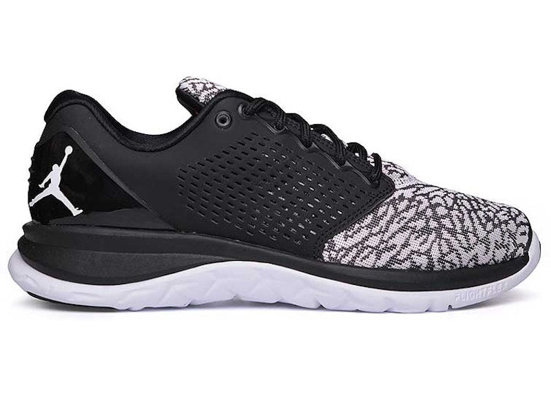 Jordan Trainer ST Black White