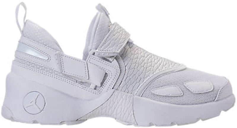 Jordan Trunner LX Heiress Frost White (GS)