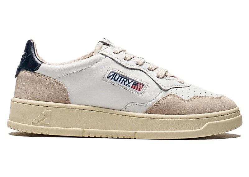 Autry Medalist Leather Low White Blue (Women's)