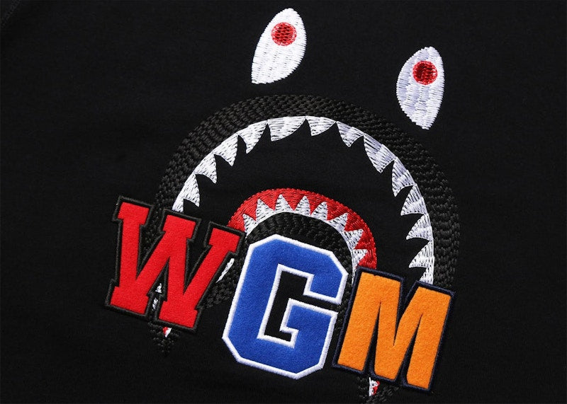 BAPE Shark Embroidery Crewneck Sweatshirt (FW22) Black