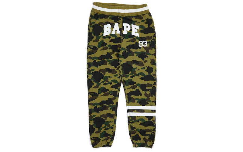 BAPE 1st Camo 93 Border Sweatpants Green
