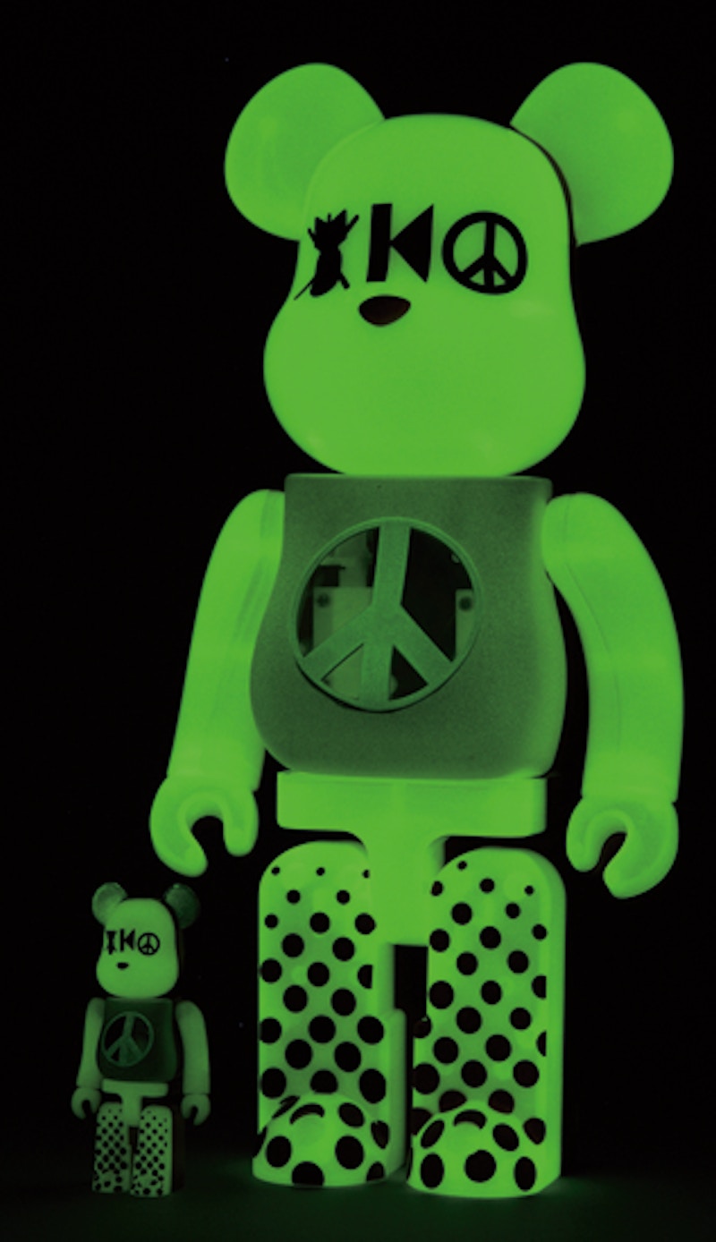 Bearbrick Kinetics (Glow In The Dark) 100% & 400% Set Pink