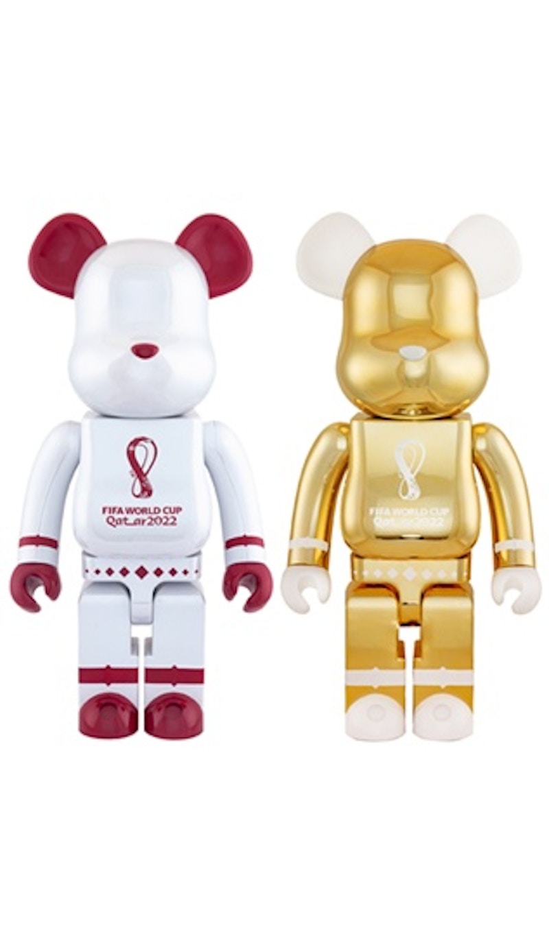 Bearbrick x FIFA World Cup Qatar 2022 1000% Set of 2 White Chrome/Gold