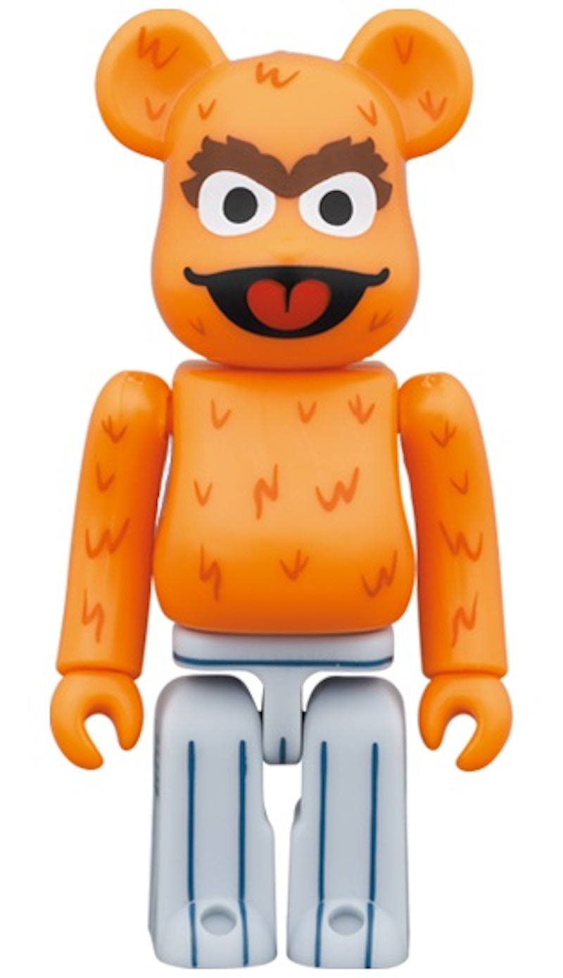 Bearbrick x Sesame Street Oscar the Grouch (The Original Orange Fur Ver.) 100% & 400% Set
