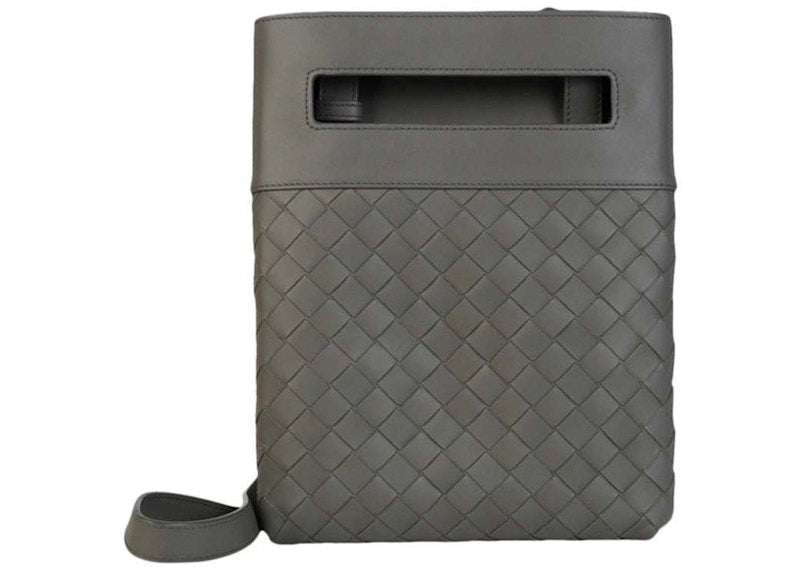 Bottega Veneta Intrecciato Messenger Graphite