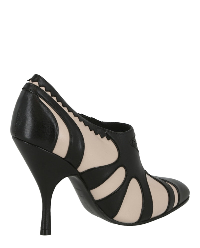Bottega Veneta Pointed Toe Leather Pumps White Black (Women's)