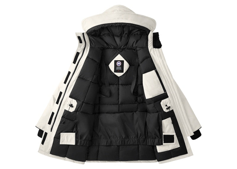 Canada Goose Women's Expedition Heritage Parka Jacket (Classic Fit) Early Light