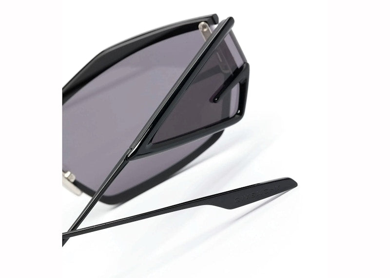 Givenchy Wraparound Frame Sunglasses Black/Smoke (GV40066U 01A)