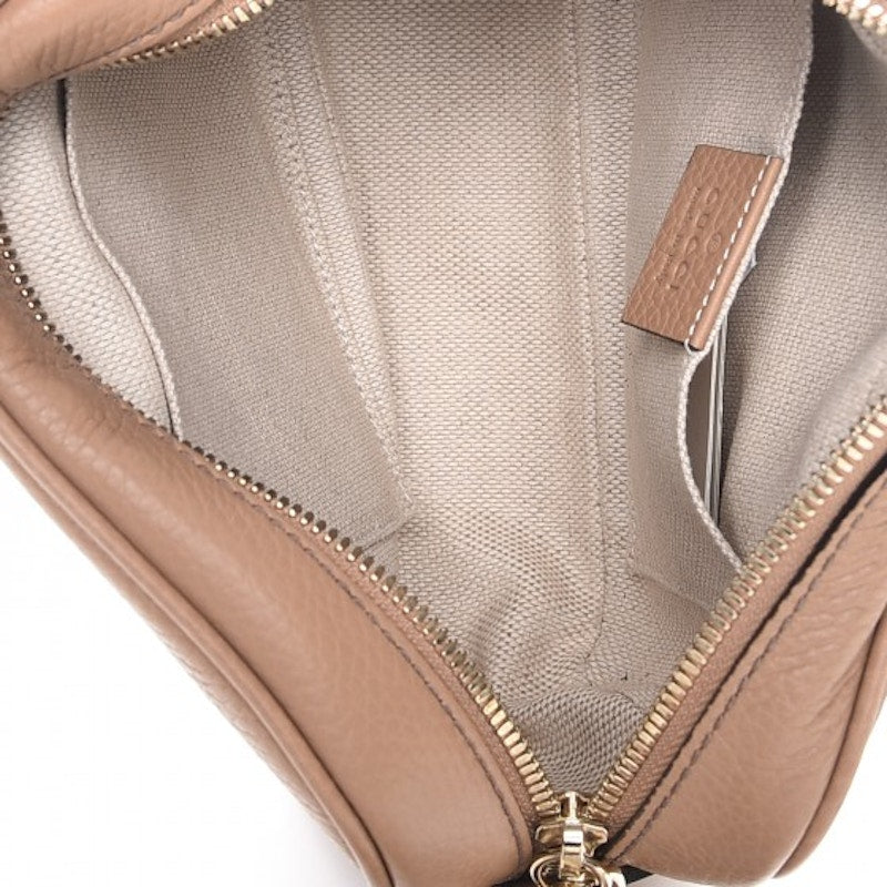 Gucci Soho Disco Leather Small Camelia