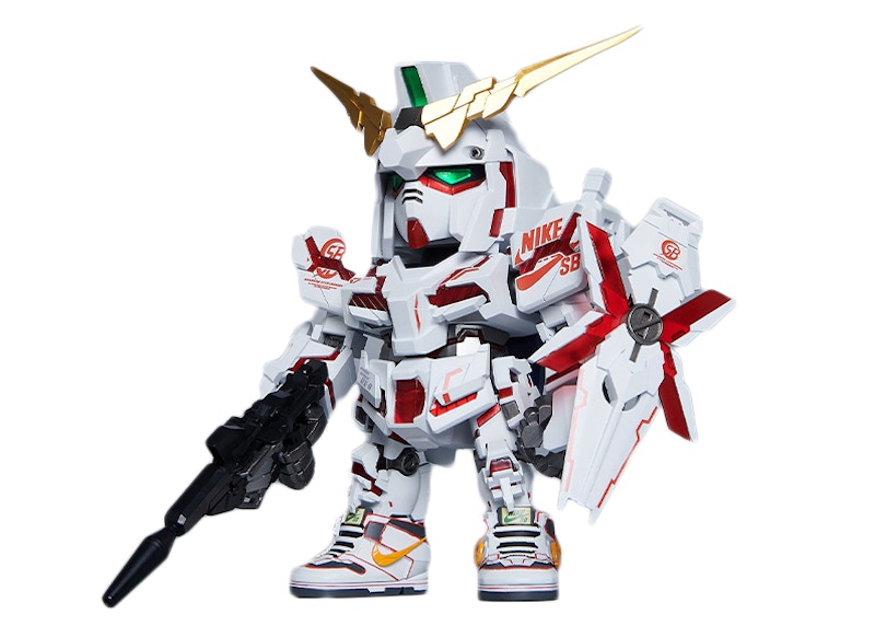 Bandai Gundam x Nike SB Unicorn QMSV RX-0 (Destroy Mode) Action Figure