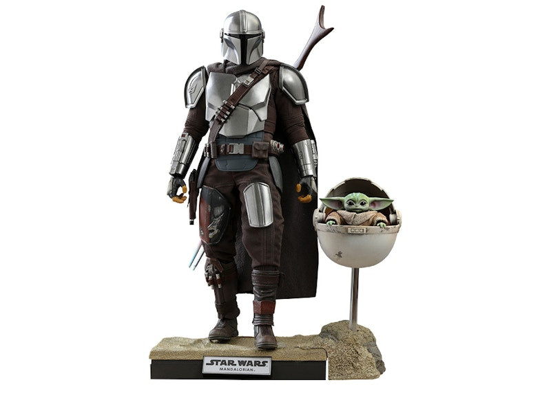 Hot Toys The Mandalorian and The Child Sixth Scale Collectible Set (Deluxe Version) Action Figure