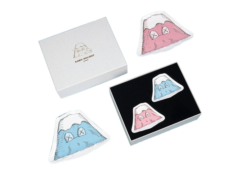 KAWS Holiday Japan Mount Fuji Ceramic Plate (Set of 4) Multicolor