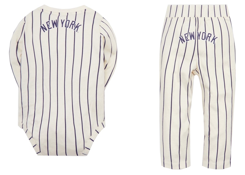 Kith Kids Baby & MLB for New York Yankees Gift Set Sandrift