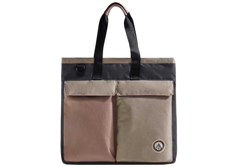 Kith Mountain Tote Battleship