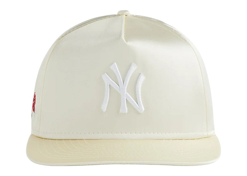 Kith New Era New York Yankees Satin 9FORTY Snapback Arete