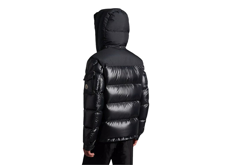 Moncler Masaya Short Down Jacket Black