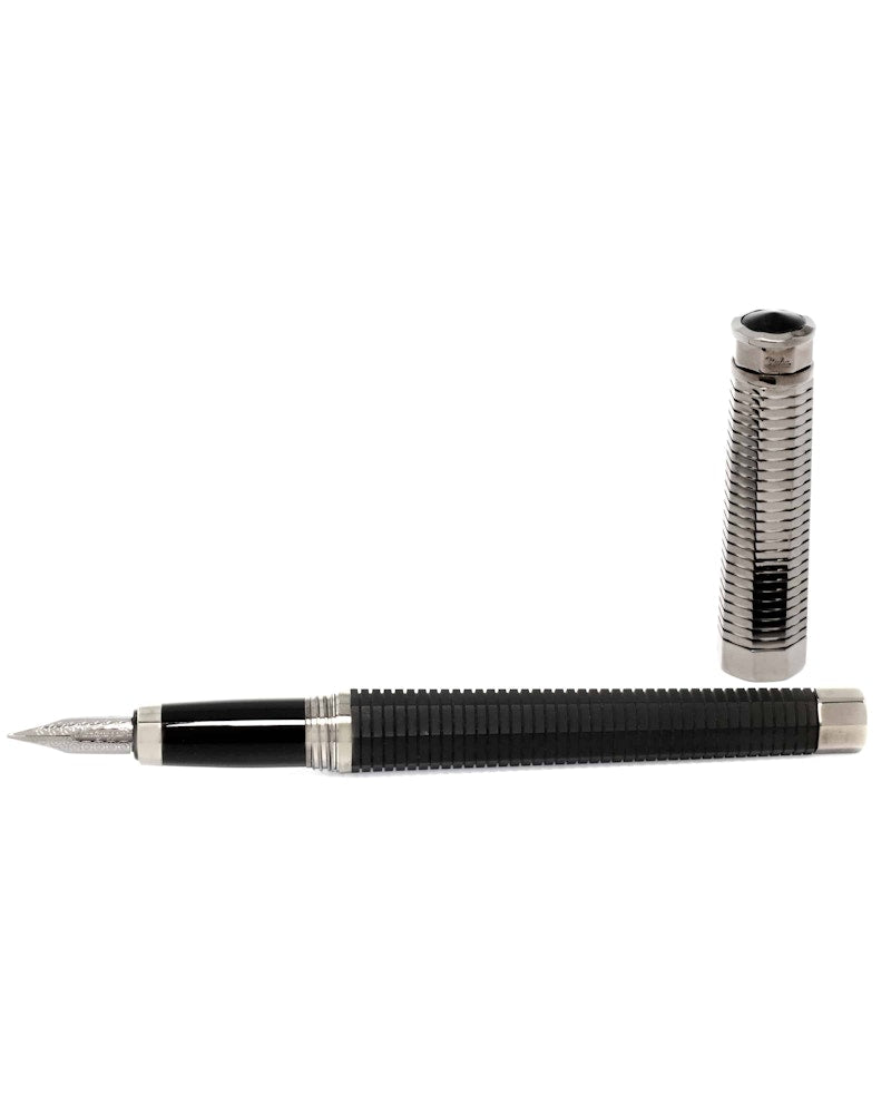 Montegrappa Nero UnoBlack Resin 5.5in Fountain Medium ISNLD3AC