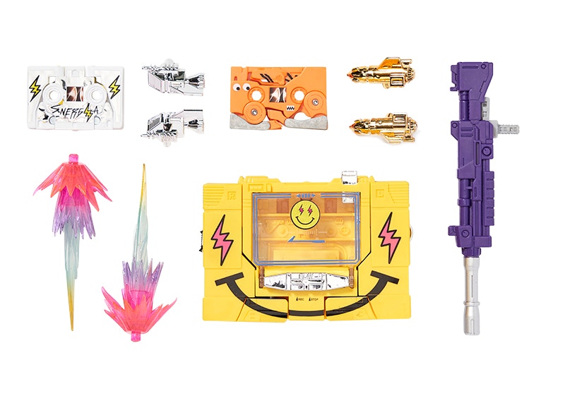 NTWRK Transformers x J Balvin J Balvintron Figure