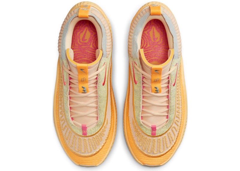 Nike Cosmic Unity 3 The Hive