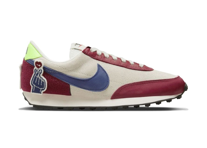 Nike Daybreak Pomegranate Patch (Women's)