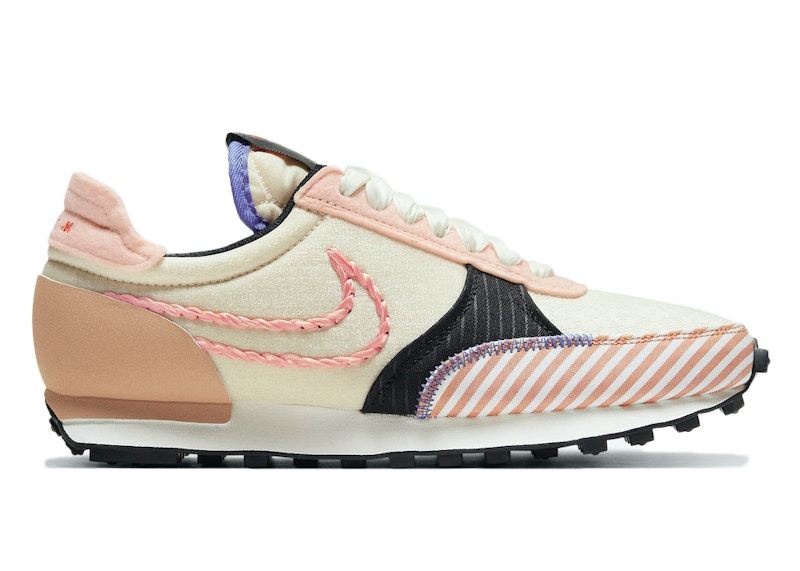 Nike Daybreak Type Crimson Tint (Women's)