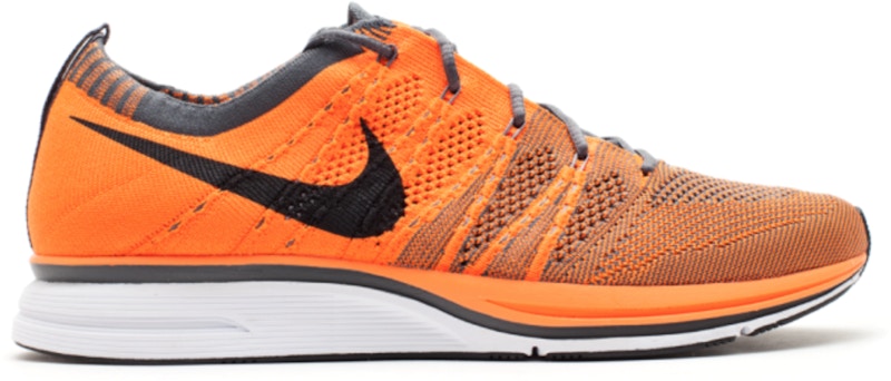 Nike Flyknit Trainer Total Orange