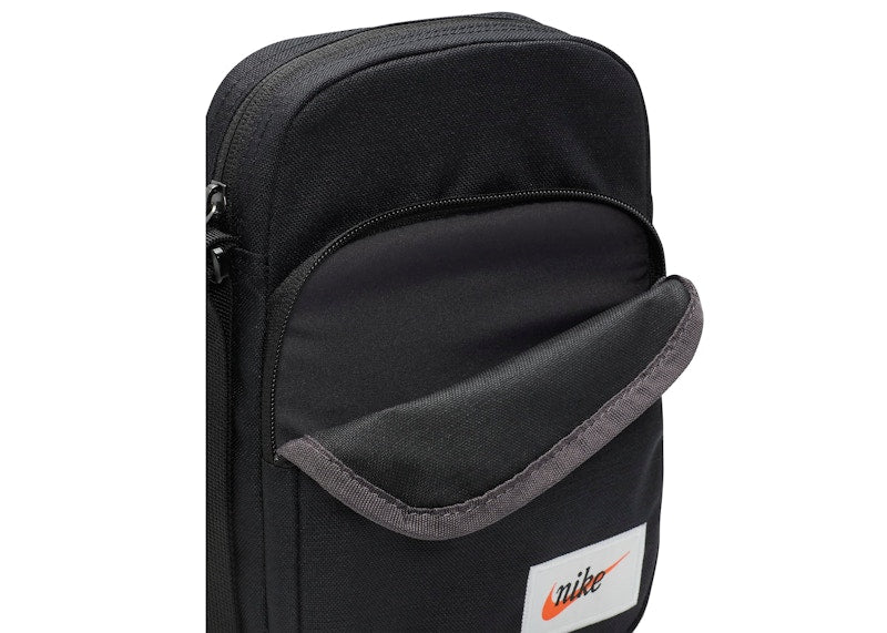Nike Heritage Small Items Bag (4L) Black/Black/Orange Blaze