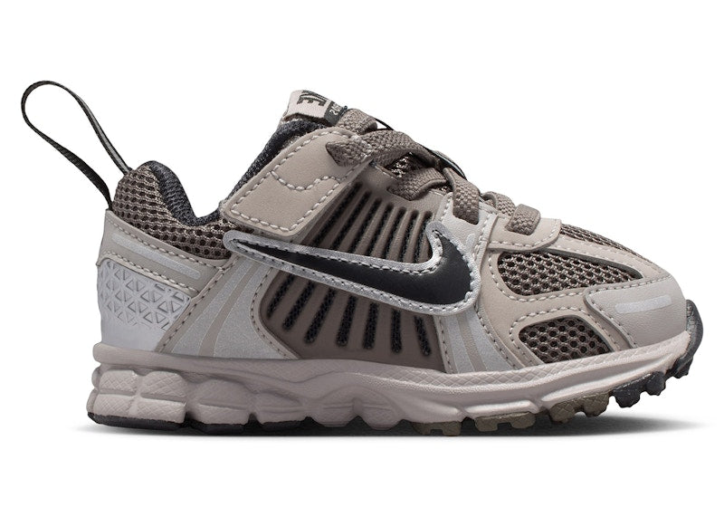 Nike Vomero 5 College Grey Cave Stone Metallic Silver Black (TD)