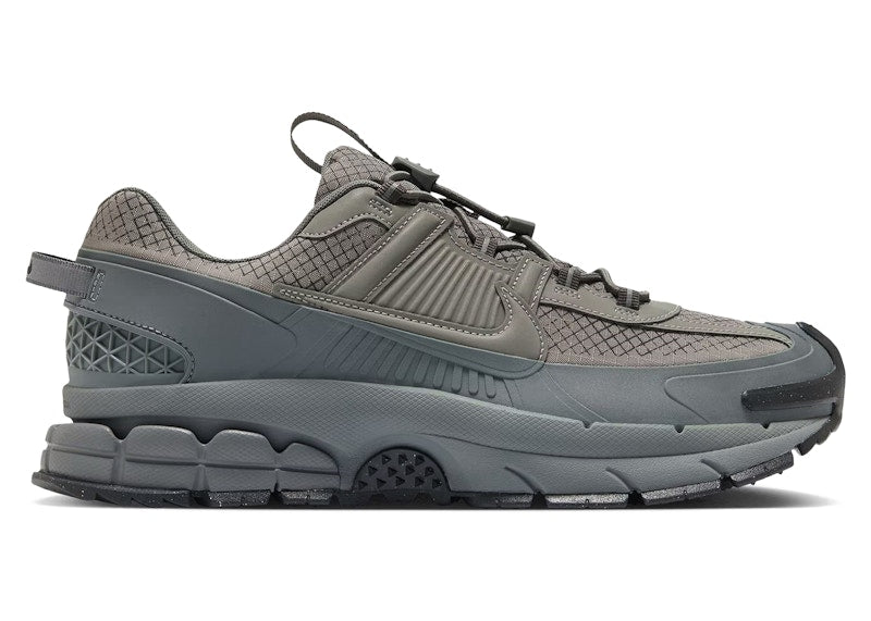 Nike Zoom Vomero 5 Roam Metallic Platinum