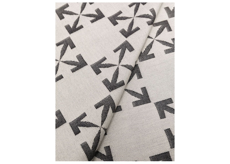 OFF-WHITE Arrows Pattern Table Runner White/Grey