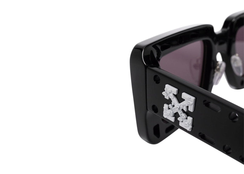 OFF-WHITE Atlantic Cut-Out Detail Square Frame Sunglasses Black