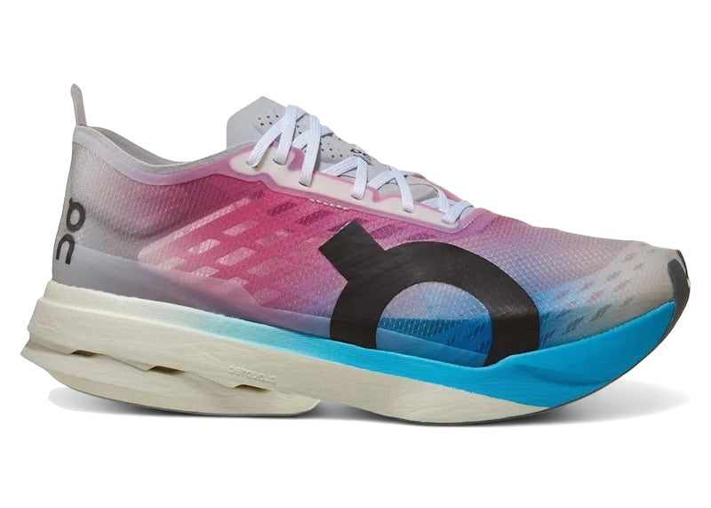 On Running Cloudboom Strike White Horizon (Women's)