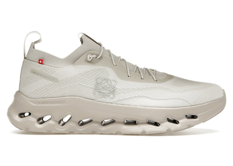 On Running Cloudtilt LOEWE Sand (Women's)