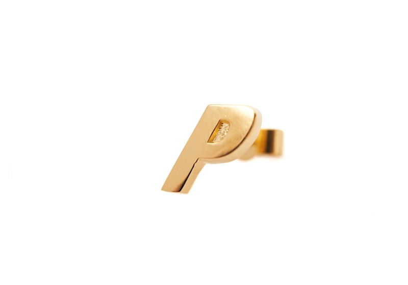 Palace P Stud Gold