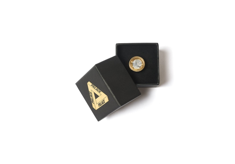 Palace We Are 1 Sovereign Ring Gold