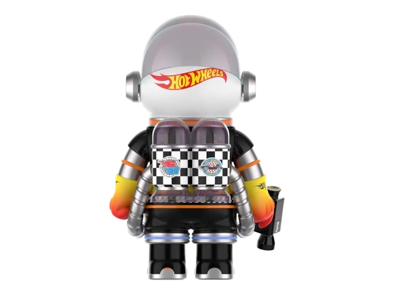 Pop Mart Mega Space Molly Hot Wheels SDCC Exclusive 400%