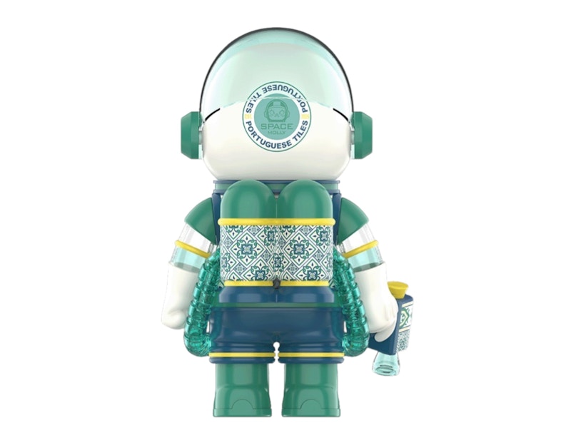 Pop Mart Mega Space Molly Portuguese Tiles 400%