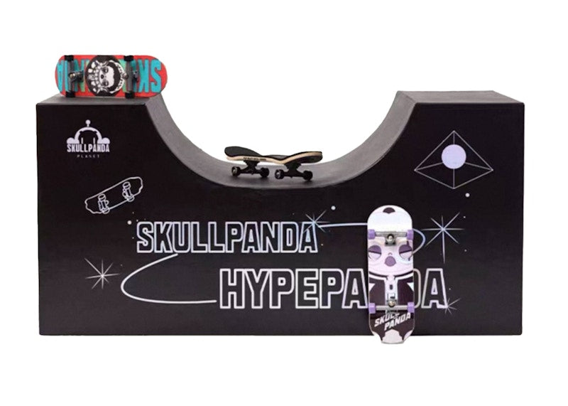 Pop Mart SKULLPANDA Hypepanda Series Fingerboard Sealed Case (12 Blind Box)
