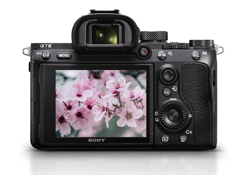 Sony Alpha a7 III Mirrorless Camera / 28-70mm Lens Bundle ILCE7M3K/B_EDI_2STX