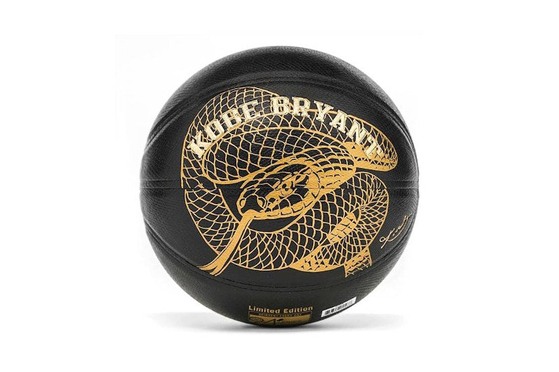 Spalding Kobe Bryant 'Hall of Fame' Basketball