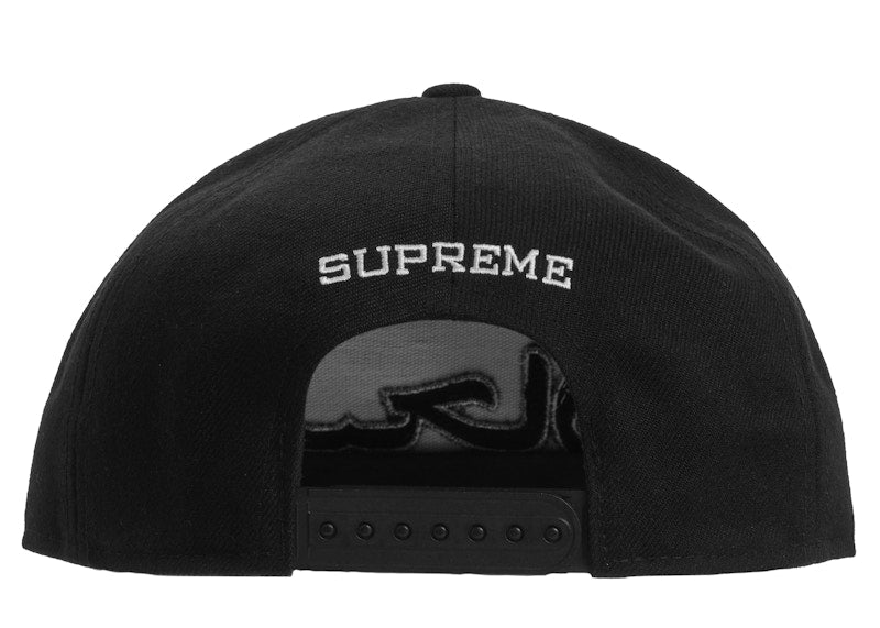 Supreme Arabic Logo 5-Panel Black