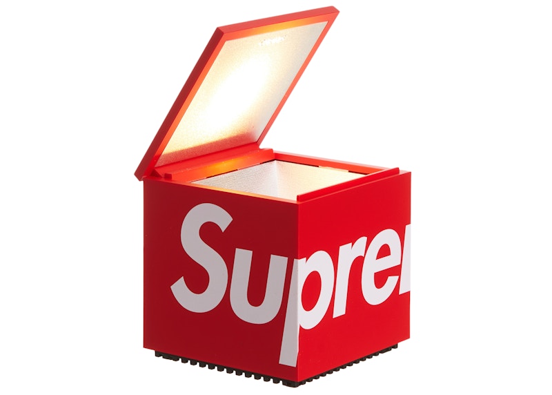 Supreme Cini&Nils Cuboluce Table Lamp Red