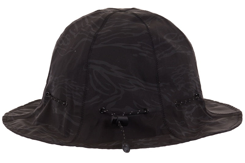 Supreme Tiger Camo Reflective Tulip Hat Black