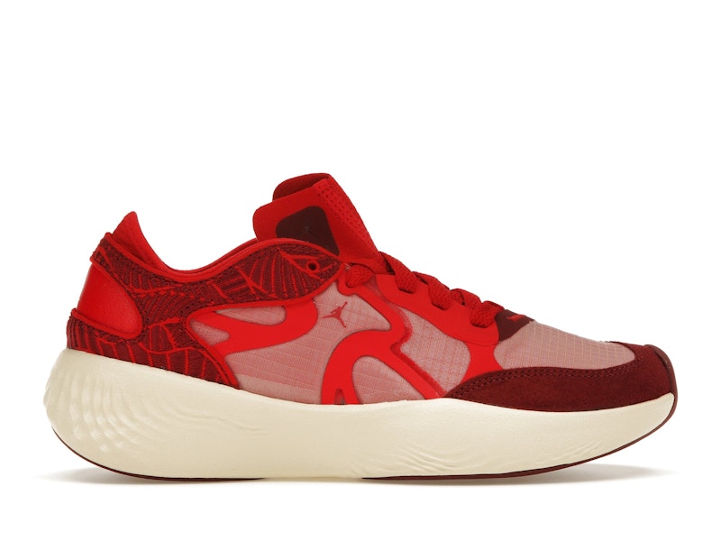 Jordan Delta 3 Low SE Team Red Muslin University Red Sail (Women's)