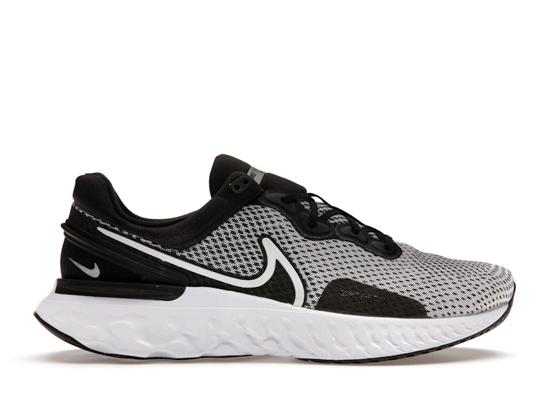 Nike React Miler 3 Black Metallic Silver