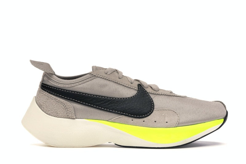 Nike Moon Racer String
