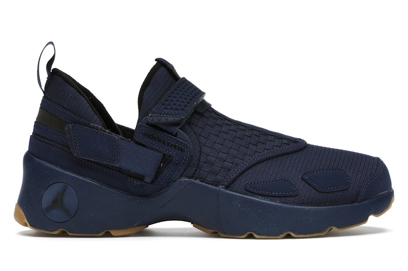 Jordan Trunner LX Navy Gum
