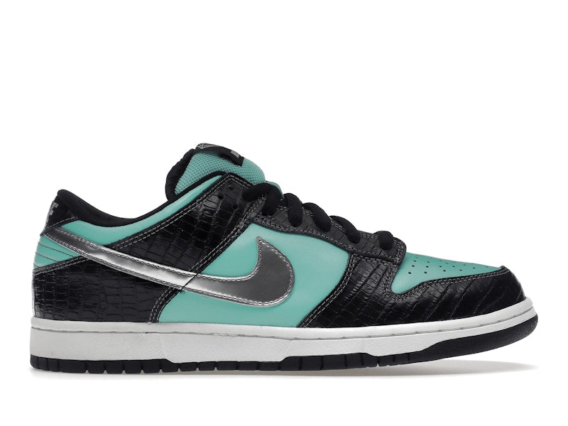 Nike SB Dunk Low Diamond Supply Co.
